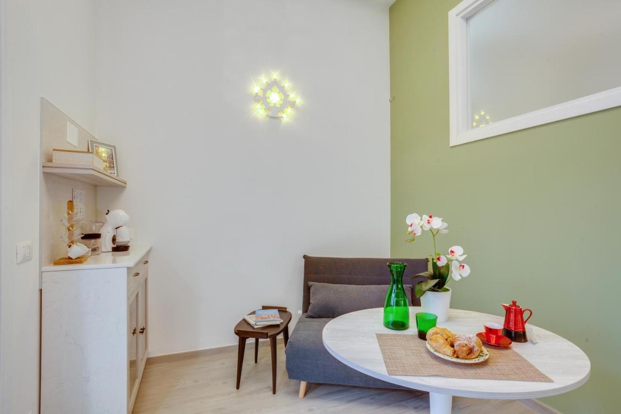Madame Bari' Suite Apt In The Heart Of Bari Extérieur photo