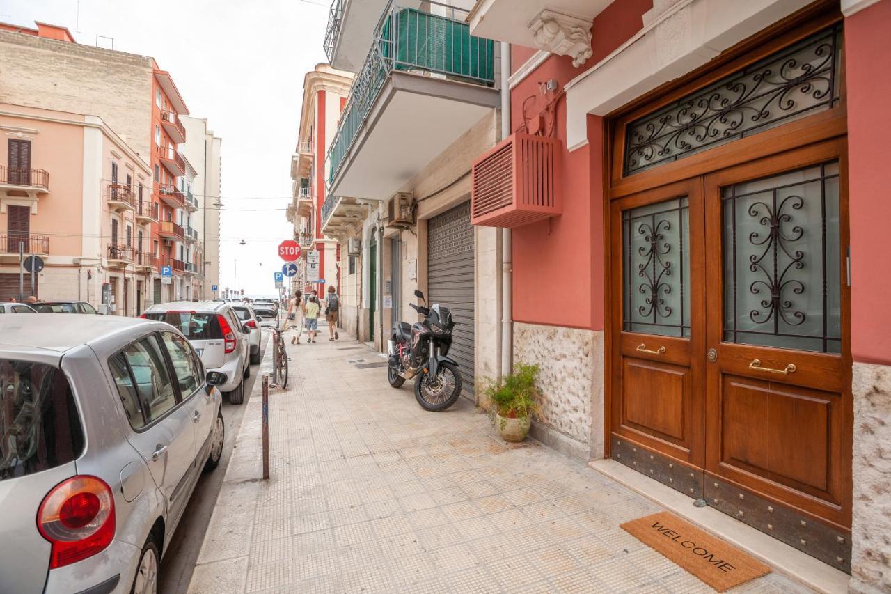 Madame Bari' Suite Apt In The Heart Of Bari Extérieur photo