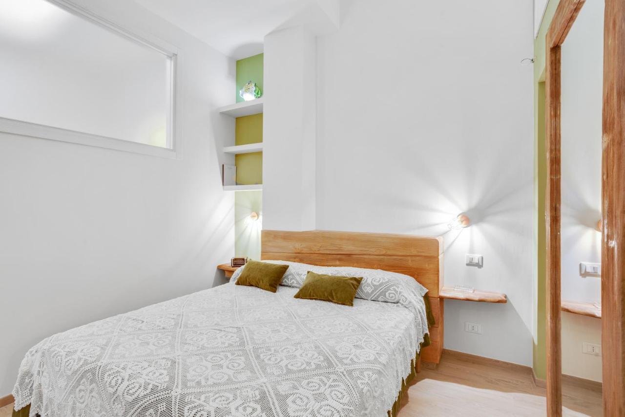 Madame Bari' Suite Apt In The Heart Of Bari Extérieur photo