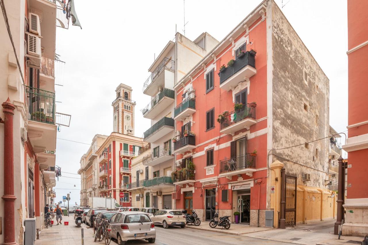 Madame Bari' Suite Apt In The Heart Of Bari Extérieur photo